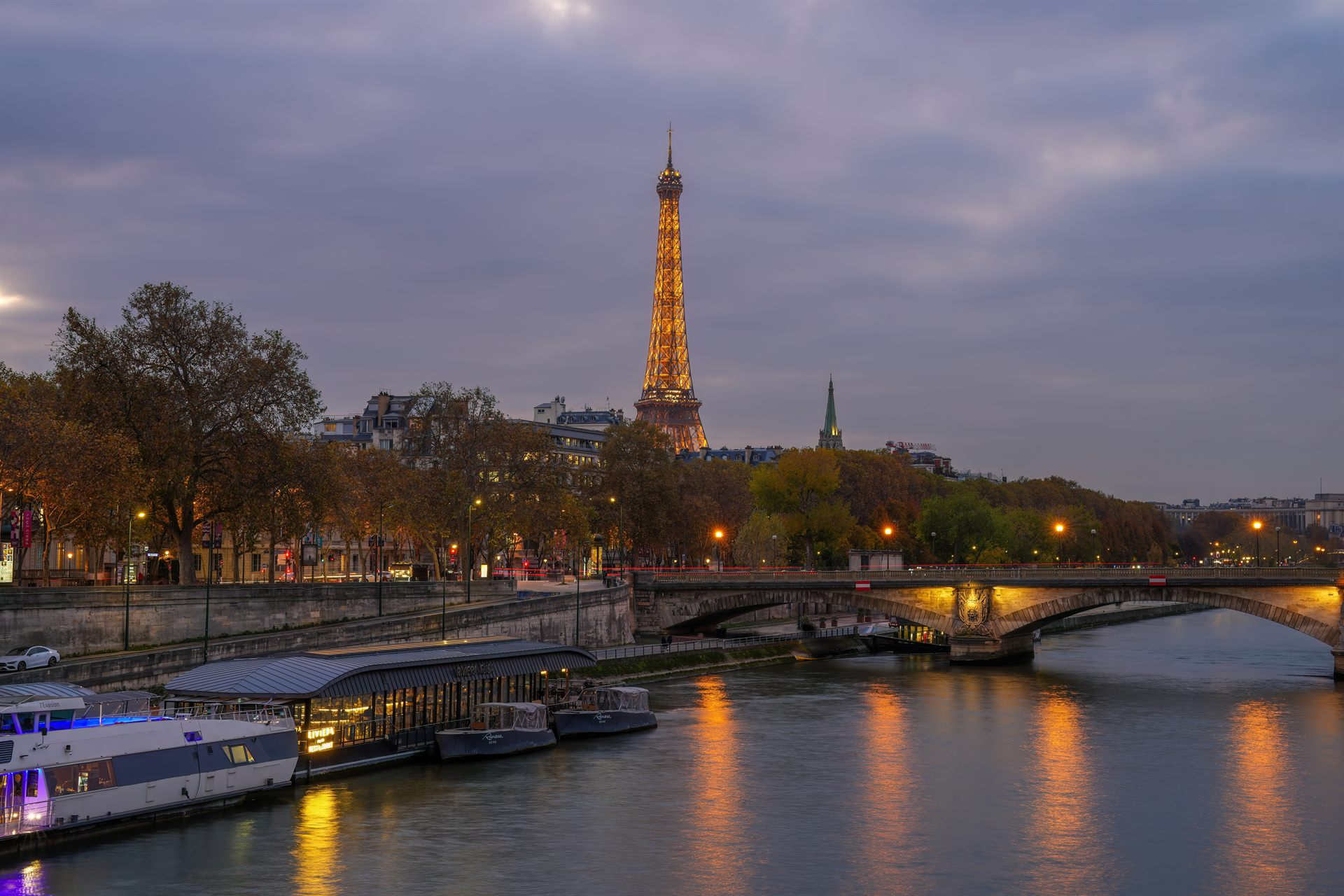 Torre Eiffel de noche