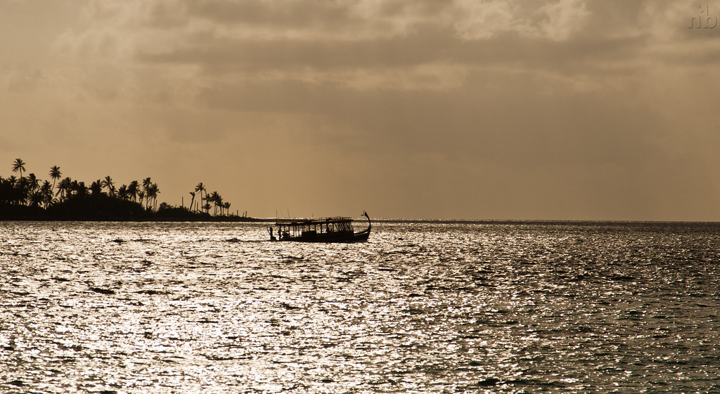 Atardecer con dhoni